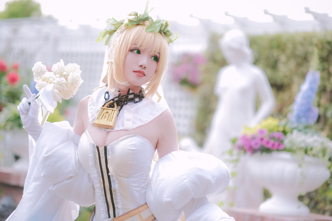 爱逃学的她，如今写出了这部感人的《朝花夕誓》【半岛体育下载】(图4)